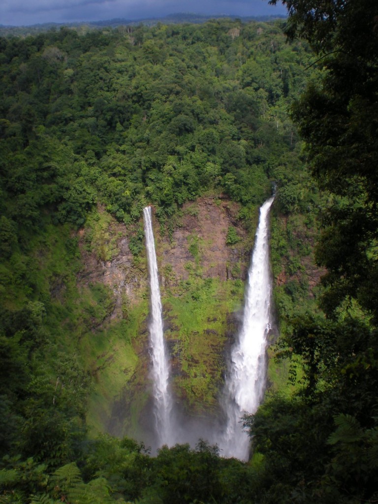 водопад лаос